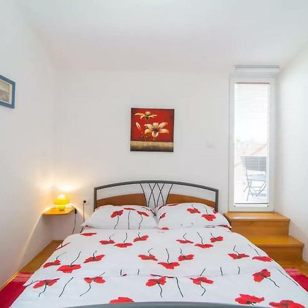 Charming Apartment Koper Luaran gambar