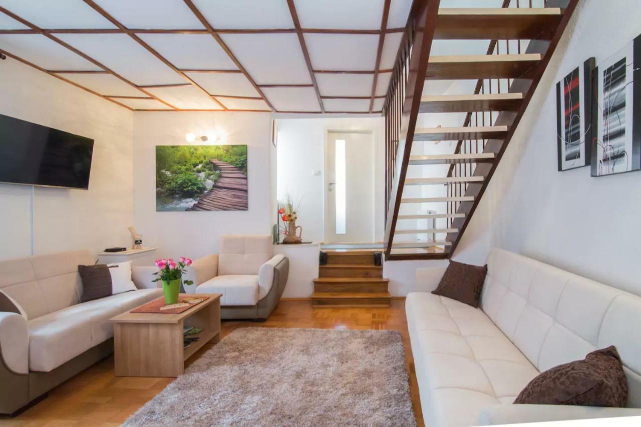 Charming Apartment Koper Luaran gambar