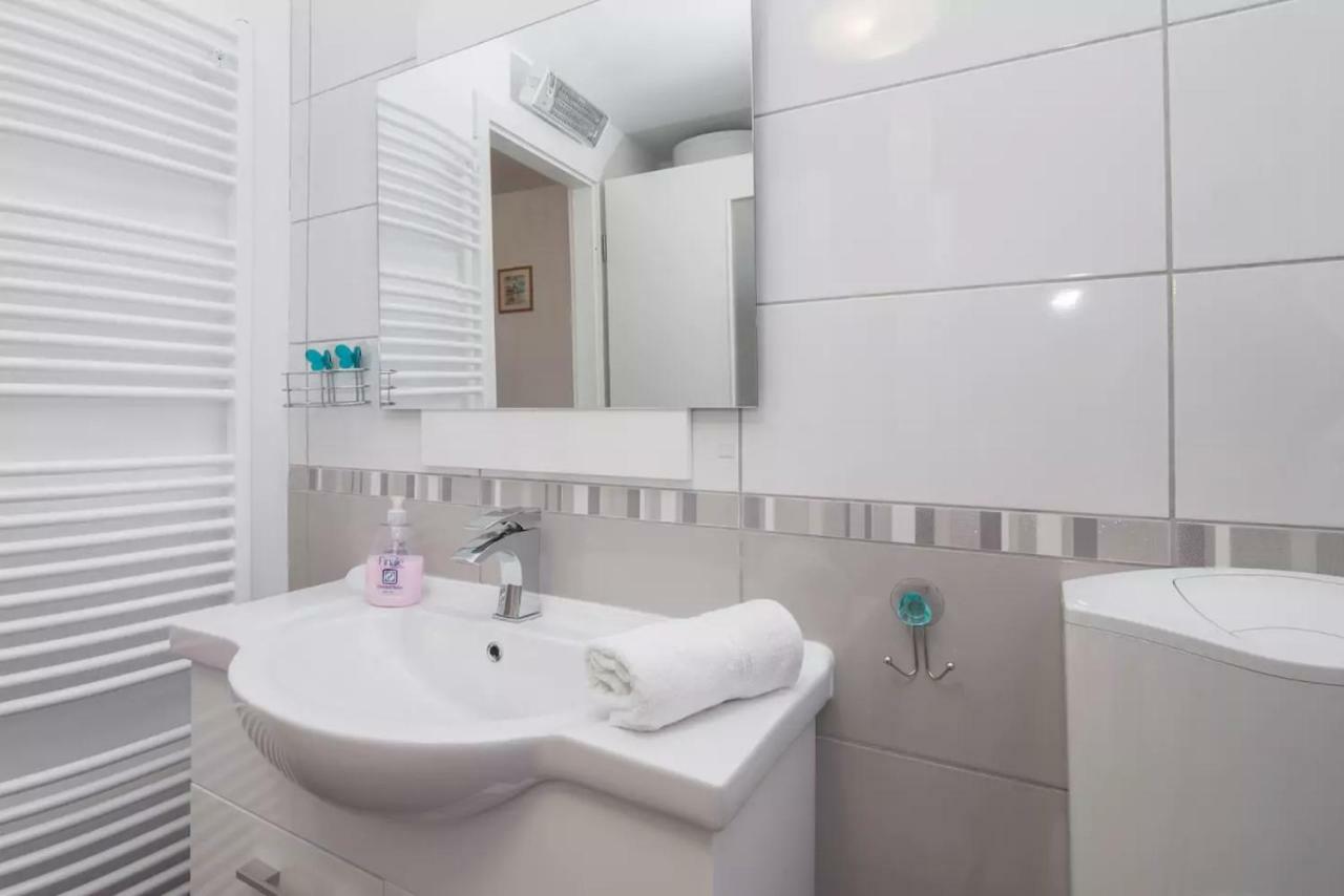 Charming Apartment Koper Luaran gambar