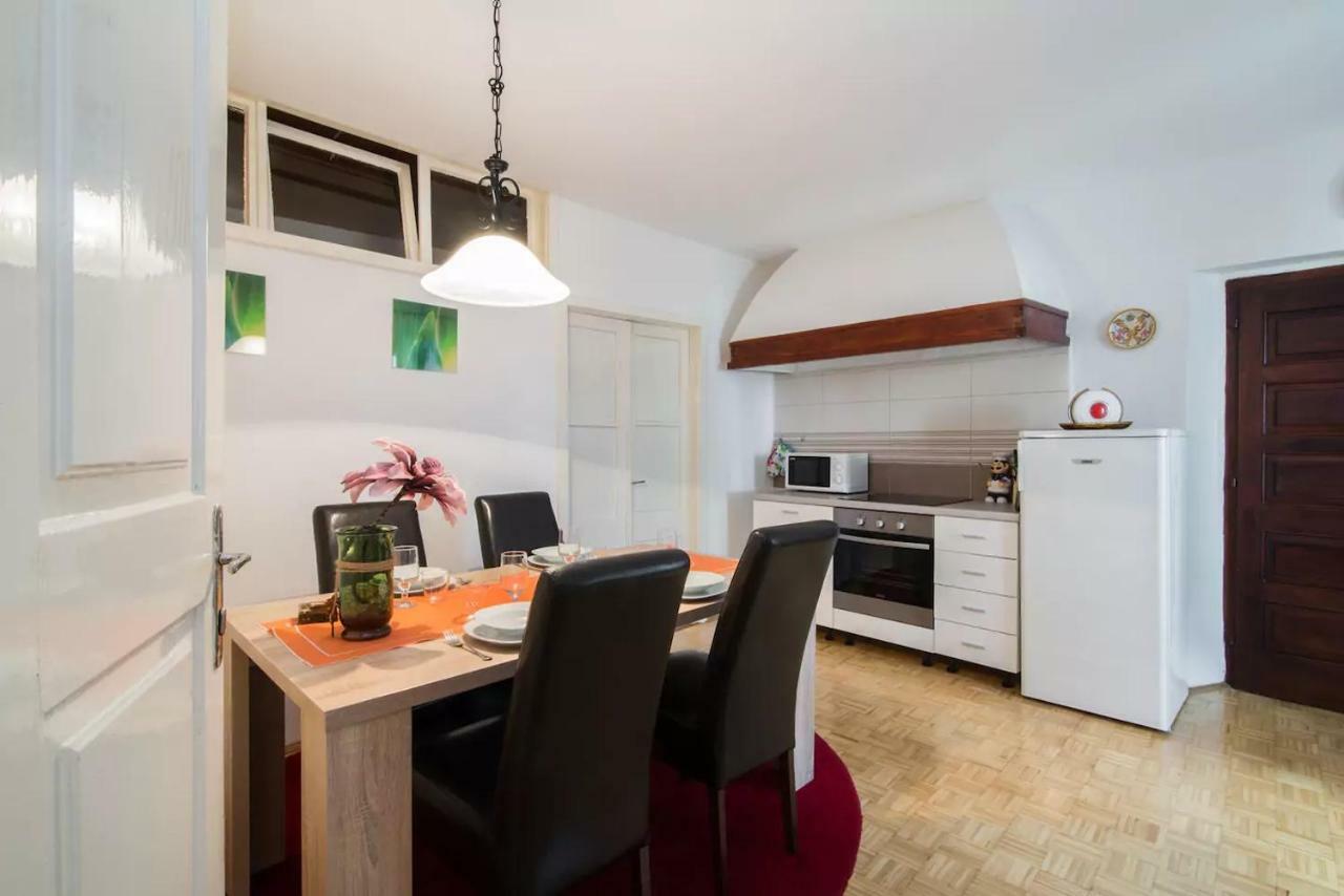 Charming Apartment Koper Luaran gambar