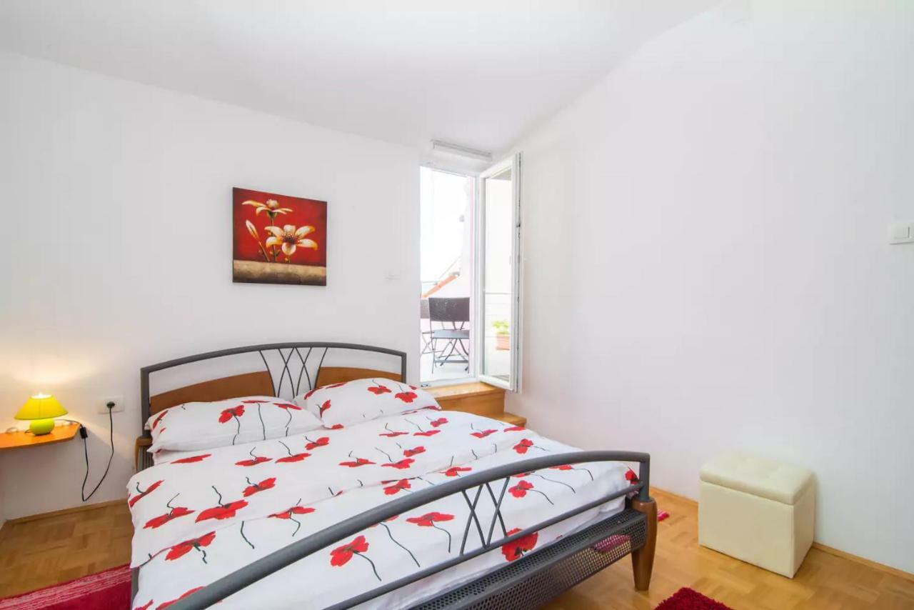 Charming Apartment Koper Luaran gambar