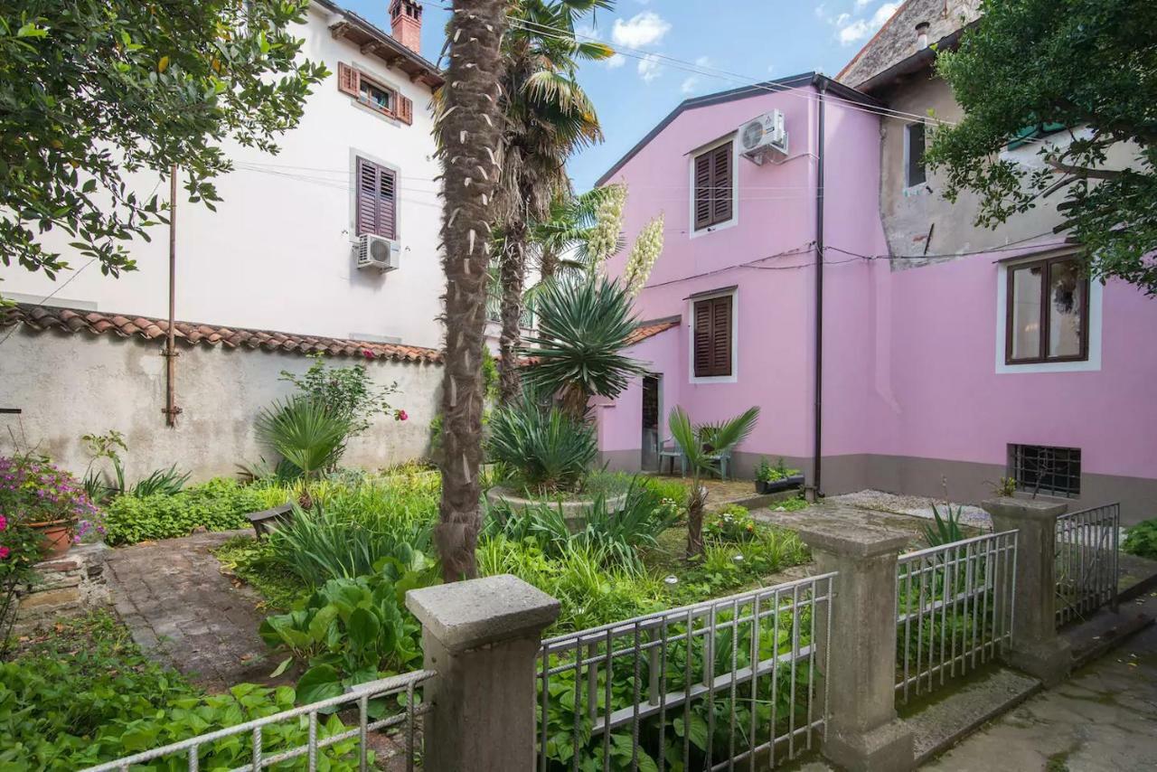 Charming Apartment Koper Luaran gambar